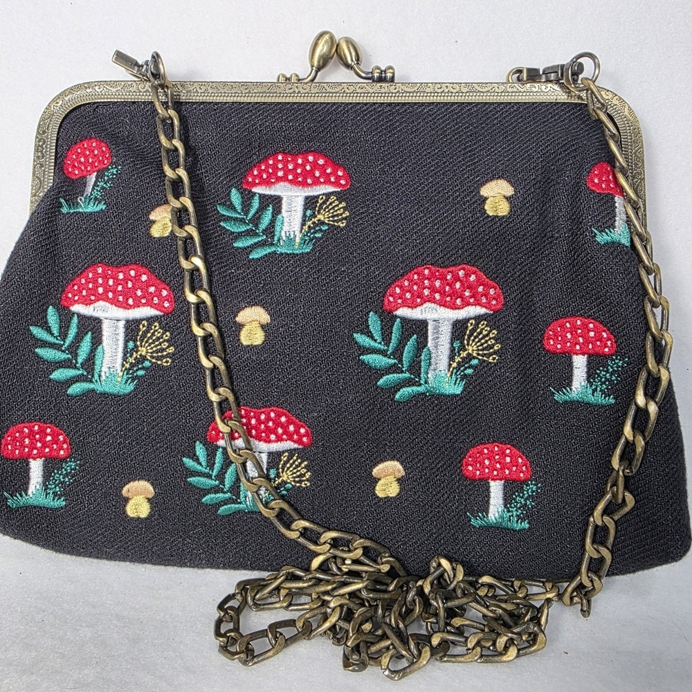 Embroidered Mushrooms Kisslock Frame Black Cotton Canvas Cottagecore Bag New!‎